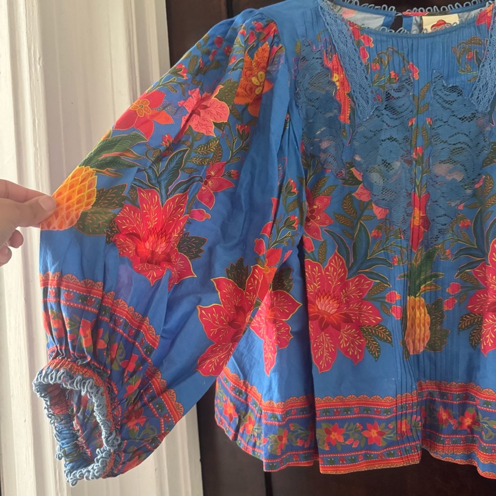 Farm Rio Floral Blue Women's Top - Picture 4 of 6